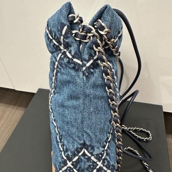 Chanel 22 MINI HANDBAG Quilted BLUE DENIM CROSSBODY HOBO BAG SHW - Picture 7 of 16